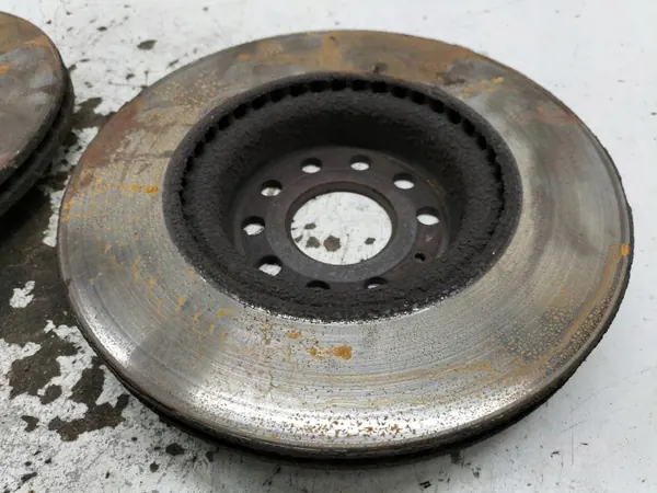 Fram bromsskivor OEM 5907911221799 Par 312mm image 9