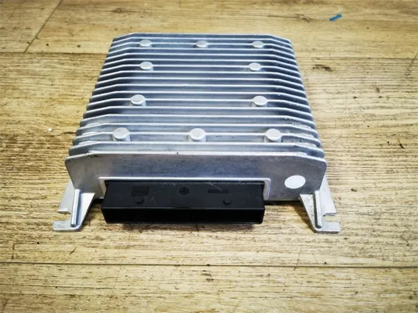 VW Passat CC Audio-Verstärker OEM 5K0035456 image 2