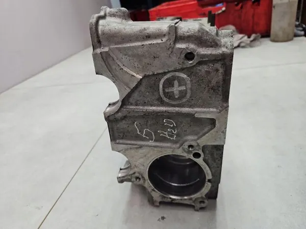 Jeep OE R6420163901 - Pieza original usada image 8