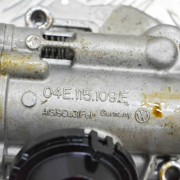 Begagnad oljepump OEM 04E115151A för Audi A3 Sportback image 7