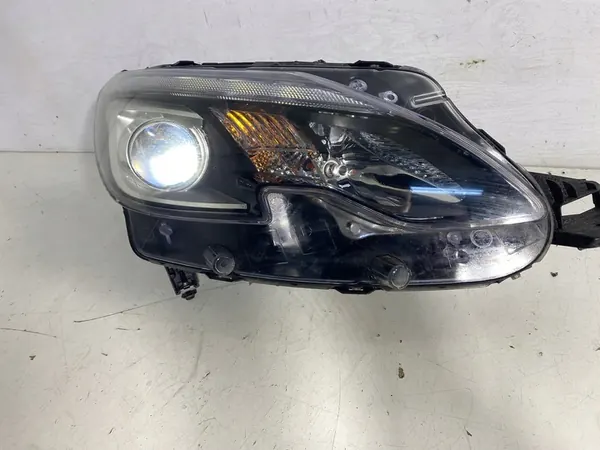 Rechter Voorlicht Peugeot 2008 I Lift EU image 3