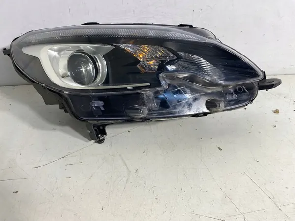 Rechter Voorlicht Peugeot 2008 I Lift EU image 8