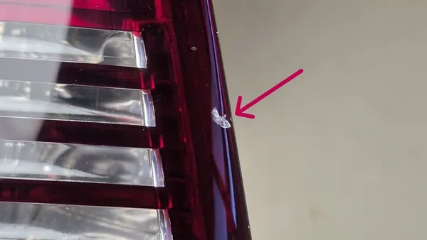 VW Touran I 1T0 Lift 06-09 Vänster Baklampa image 2