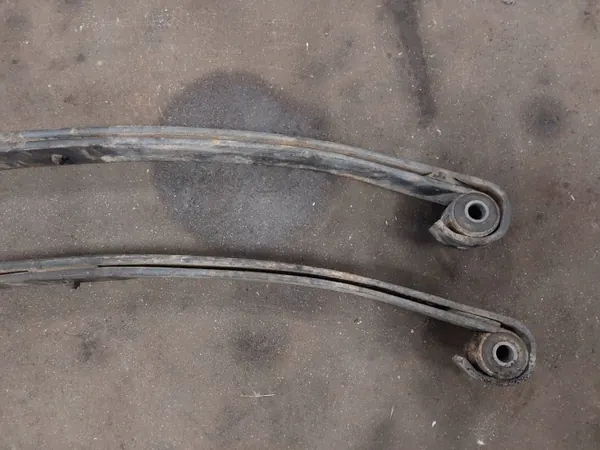 Achterbladveer Set OEM 2 PIÓROWY voor Renault Trafic I image 7