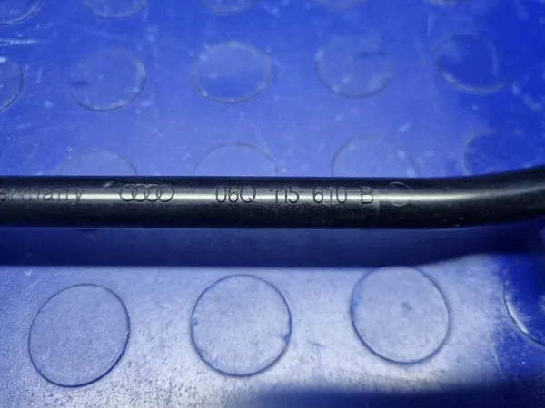 Varilla de aceite Audi A3 8Y OEM 06Q115610B - Usado image 8