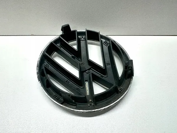 VW GOLF VI Front Grill Emblem 5K0853601F image 4