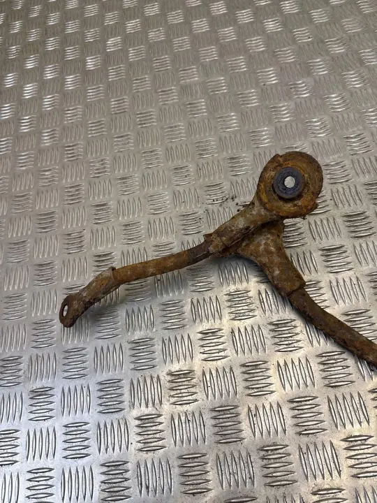 Nissan Elgrand 2004 Hinterachsfeder OEM CAI2687 image 3