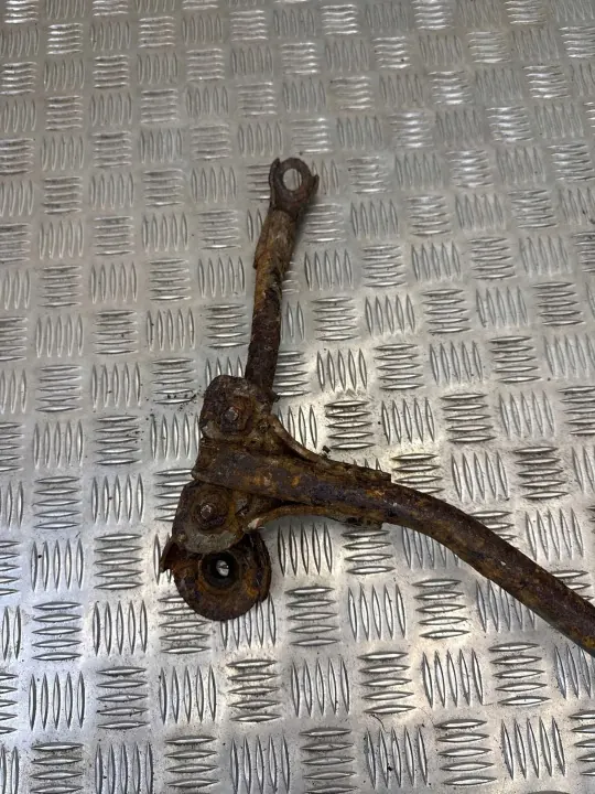 Nissan Elgrand 2004 Hinterachsfeder OEM CAI2687 image 4