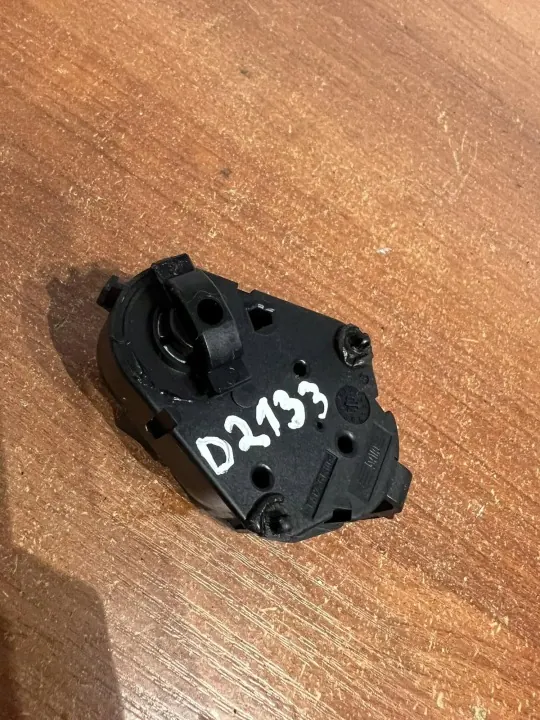 BMW D2133 fläktmotor för 5-serie E39 2002 bensin image 2