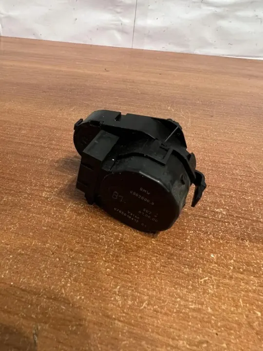 BMW D2133 fläktmotor för 5-serie E39 2002 bensin image 3