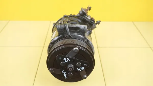 Compressor AC OEM CX23-19D629-EA para Land Rover image 4