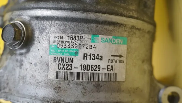 Compressor AC OEM CX23-19D629-EA para Land Rover image 6