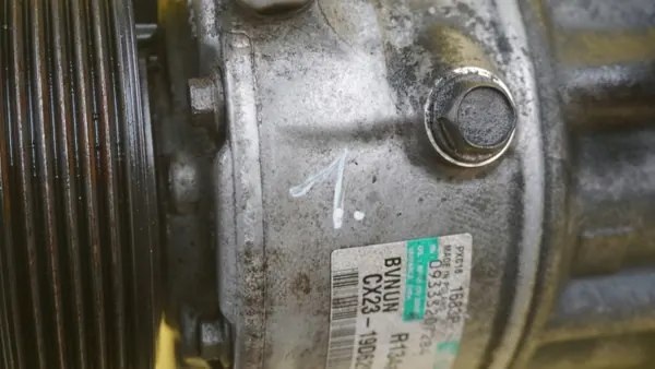 Compressor AC OEM CX23-19D629-EA para Land Rover image 7