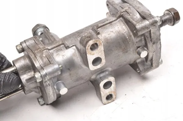 Toyota Bränslefilterhus OEM 419240 - Begagnad image 3