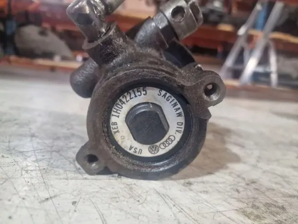 Direction assistée VW OEM 1H0422155 pour Golf III 1.9L image 3