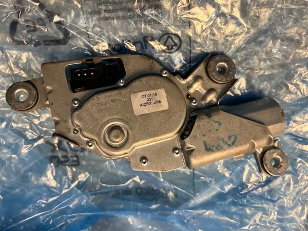 BMW X3 E83 Heckwischermechanismus OEM 6917907 image 4