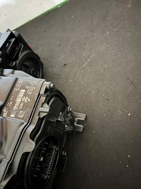 Linker Scheinwerfer Audi A8 D4 Facelift LED Matrix image 9