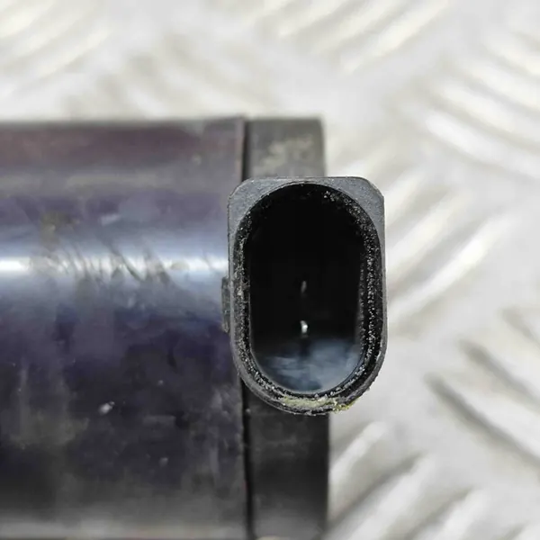 Vattenpumpmotor AUDI Q7 3.0L Diesel 2008 7L0965561J image 5