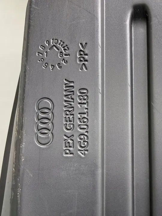 AUDI A6 C7 Avant Tavaratilan Matto Alkuperäinen image 4