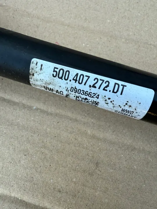 VW GOLF VII HÖGER AXEL 5Q0407272DT image 2