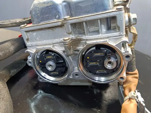 Mercedes-Benz W213 2.0 CDI Hybride Converter OEM A2139003333 image 8