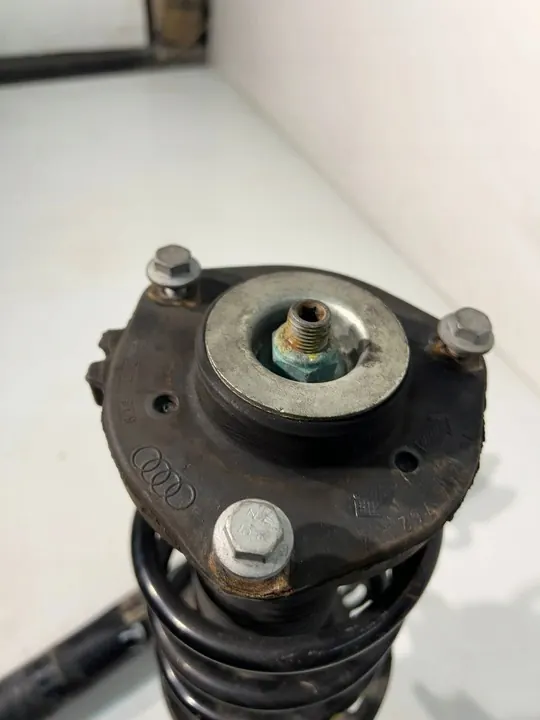 Ammortizzatore anteriore Audi TT TTS Mk2 2014 OEM 8J0413031AD image 3