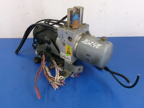 Pompe Hydraulique Toit Renault Megane II Cabrio OEM 8200149739 image 2
