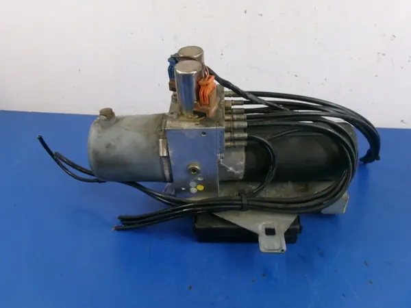 Pompe Hydraulique Toit Renault Megane II Cabrio OEM 8200149739 image 3