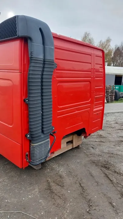Volvo FM4 Globetrotter Kabine OEM 85115450 - Gebraucht image 3