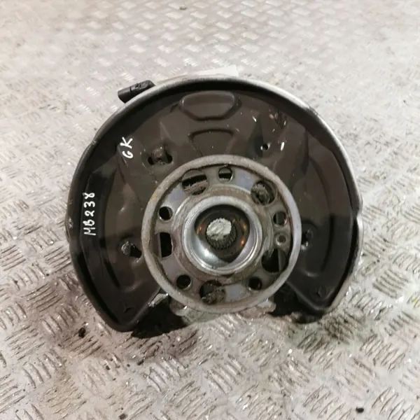 UTO33671 Maza de rueda trasera Mercedes E W238 2018 image 2