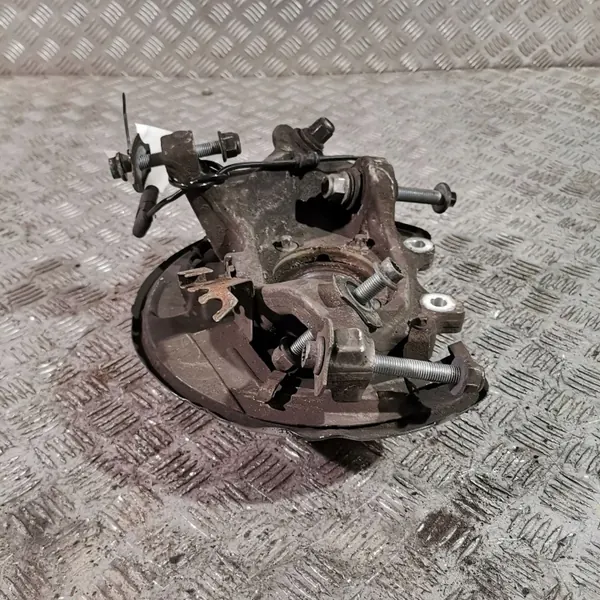 UTO33671 Maza de rueda trasera Mercedes E W238 2018 image 7
