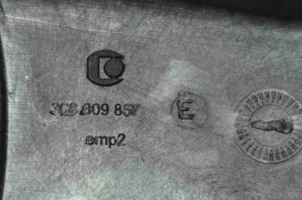 Tankklep OEM 3C8809857 voor VW Passat CC 2011 image 4