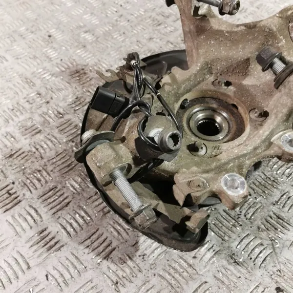Mercedes-Benz CLS C257 2018 Taka pyörännavan OEM UTO33668 image 6