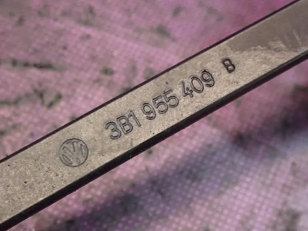 VW Passat B5 Kombi 00-05 Right Wiper Arm 3B1955409B image 4