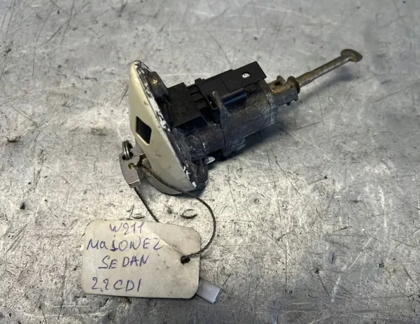 Mercedes W211 Lukkosylinteri OEM WKŁADKA W211 LEWA MAJONEZ image 3