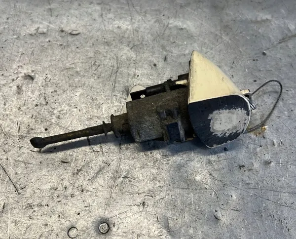 Mercedes W211 Lukkosylinteri OEM WKŁADKA W211 LEWA MAJONEZ image 5
