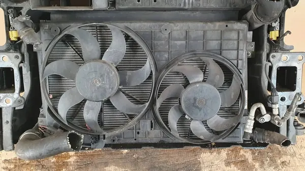 Audi A3 8P Cabrio Eturadiatortuki 08-12 OEM image 10