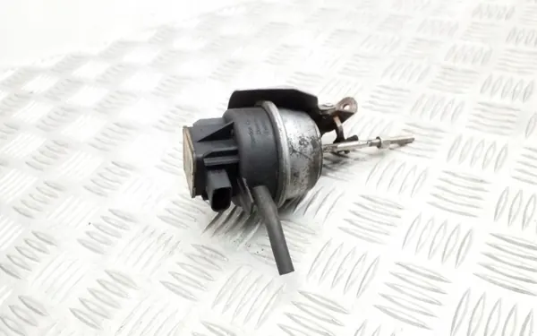 SMK306018 Actuador Turbo para Audi A4/S4 B8 2010 image 2