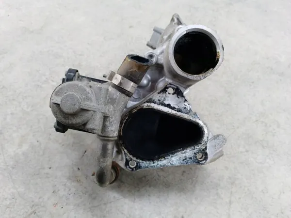 Válvula EGR usada OEM 3-523.02.8 para Nissan Qashqai I image 10