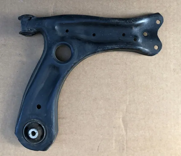 VW Polo 2009-2017 Braccio Oscillante Anteriore Destro 6R0407152E image 2