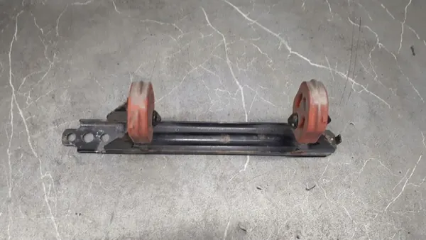 Suporte de escape VW Jetta MK6 1K0253144AP image 2