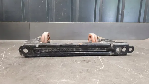 Suporte de escape VW Jetta MK6 1K0253144AP image 4