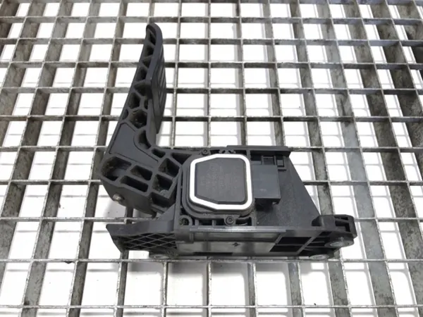 Gaspotentiometer OEM 1060240 für DAF XF 462PS image 3