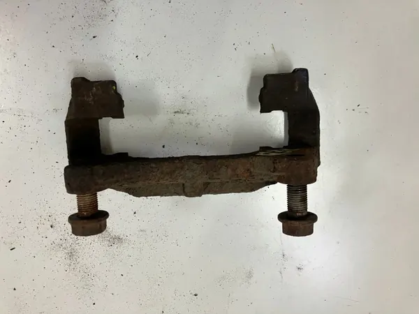 Bromsokhållare fram 312mm OEM tdis Audi Q3 image 2