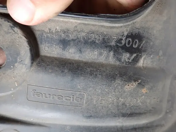 MERCEDES SMART FORFOUR W453 Främre Höger Skärm A4536907300 image 4