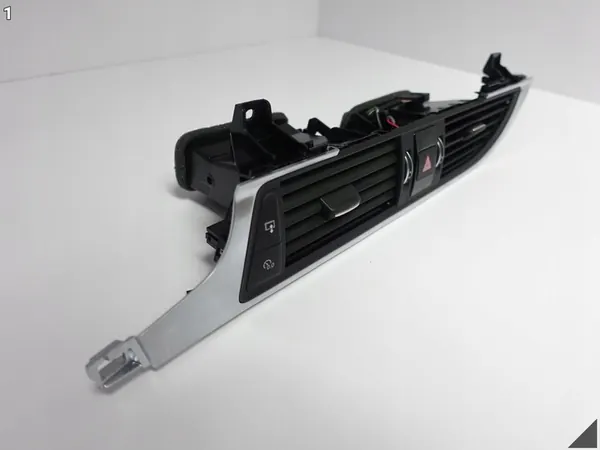 Grelha de Ventilação Central Audi OE 4G1820951 image 2