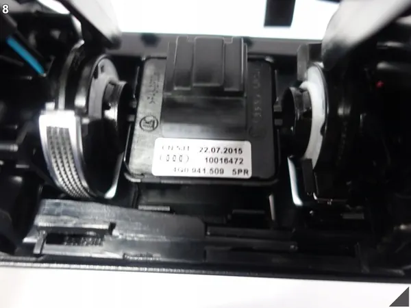 Grelha de Ventilação Central Audi OE 4G1820951 image 9