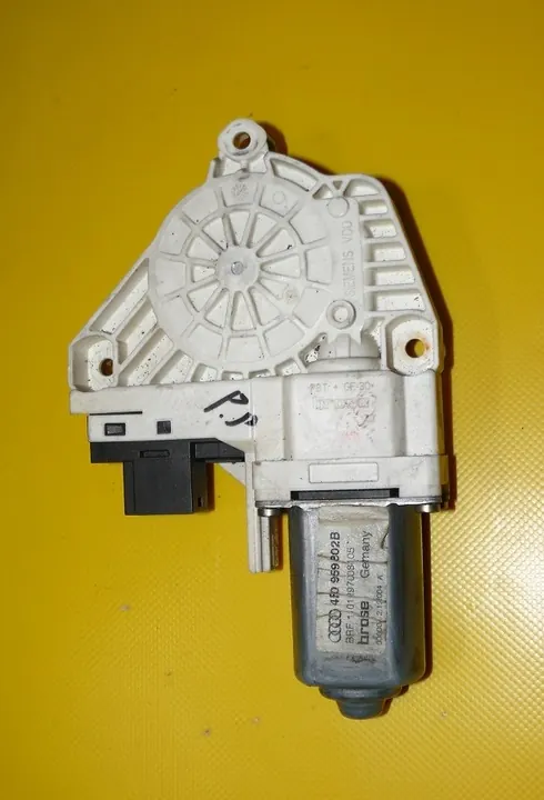 Motor de vidro elétrico dianteiro direito Audi A6 C6 image 2