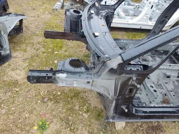 Panneau quart droit avant BMW 2 Gran Tourer OEM 475 image 5