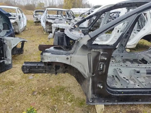Panneau quart droit avant BMW 2 Gran Tourer OEM 475 image 7